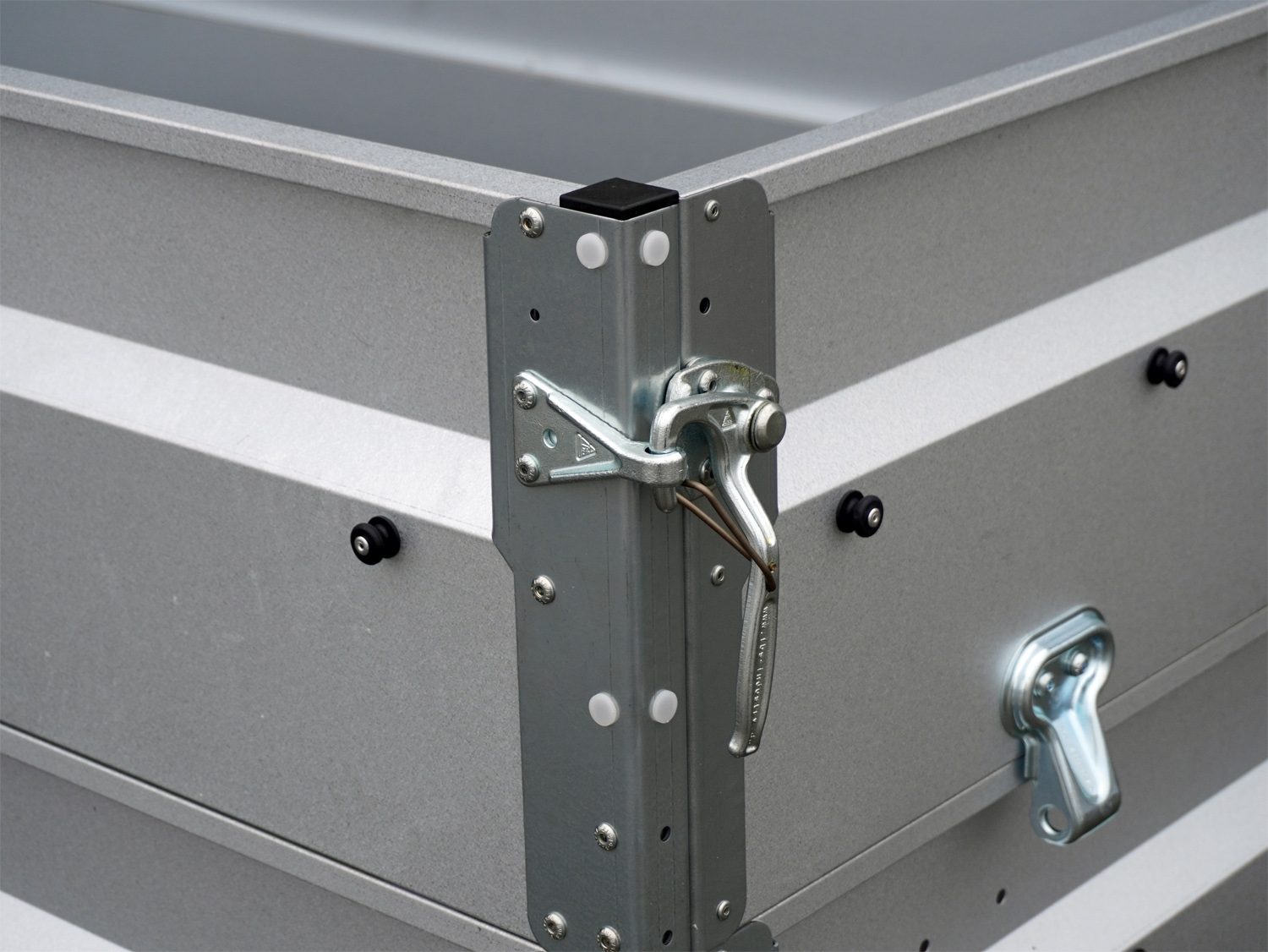 st24111002-bw_stema_stl_1300_o2_13-25-131_coc_4