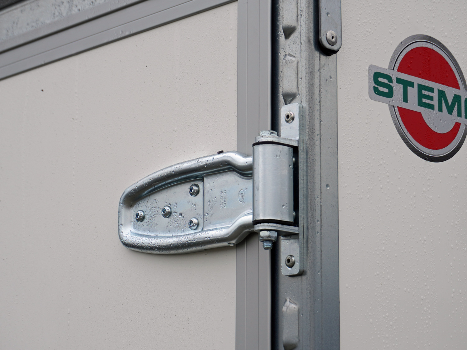 st26163062_stema_p-box_stpk_o2_35-46-182p202_6