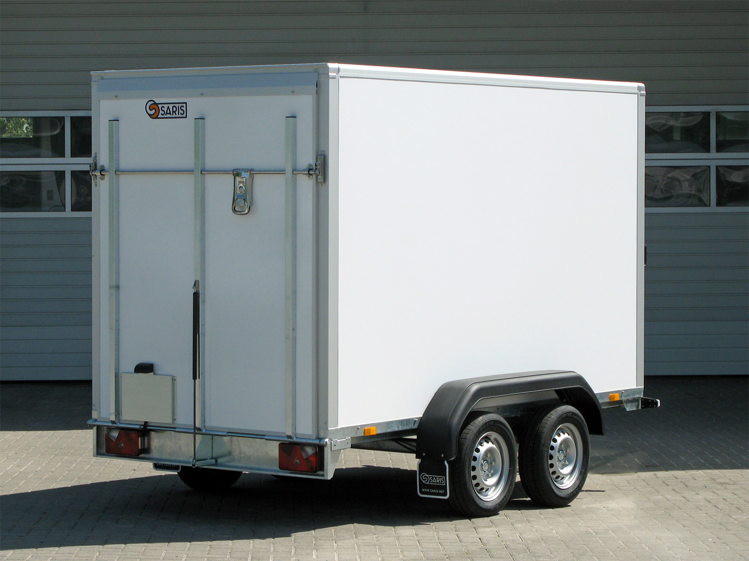 sago-306-154-180-2000-2-r-gr_saris_go_306_154_180_2000_2_rampe_3