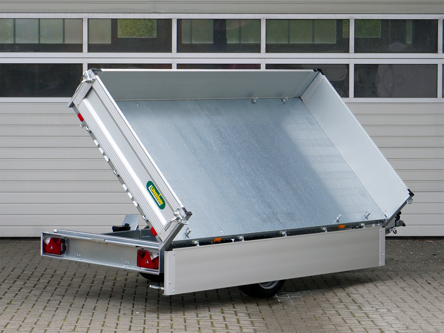 un14040_unsinn_udk_2715-18-13_4