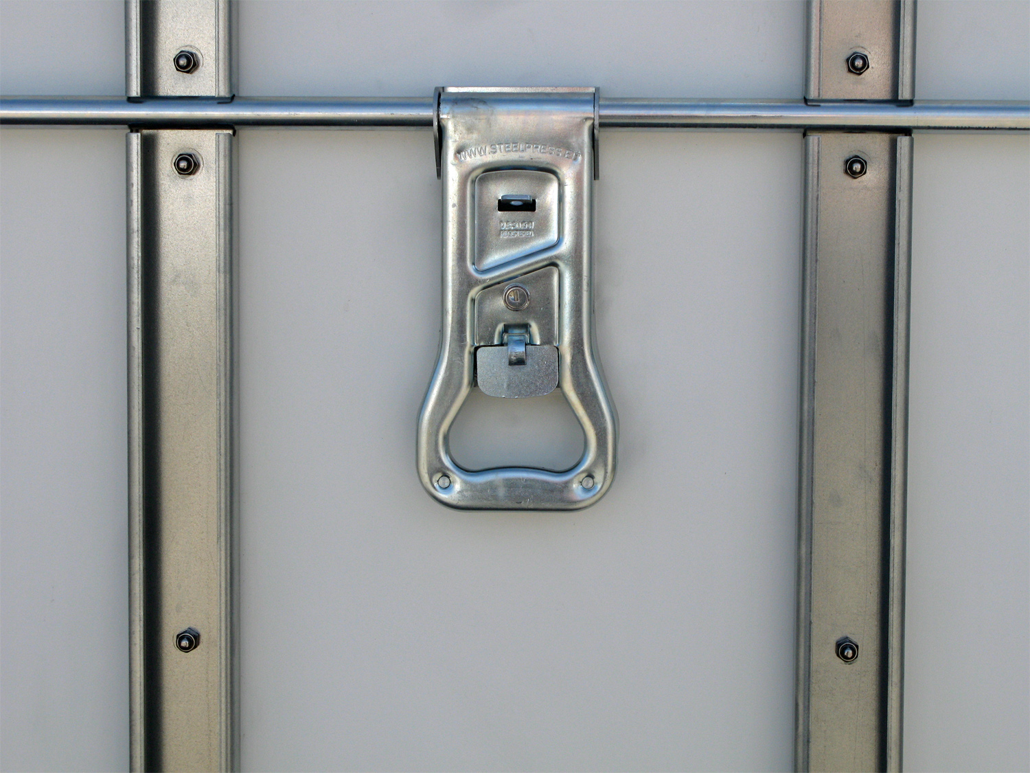 st26120064_stema_p-box_stpk_o2_15-25-181p152_9