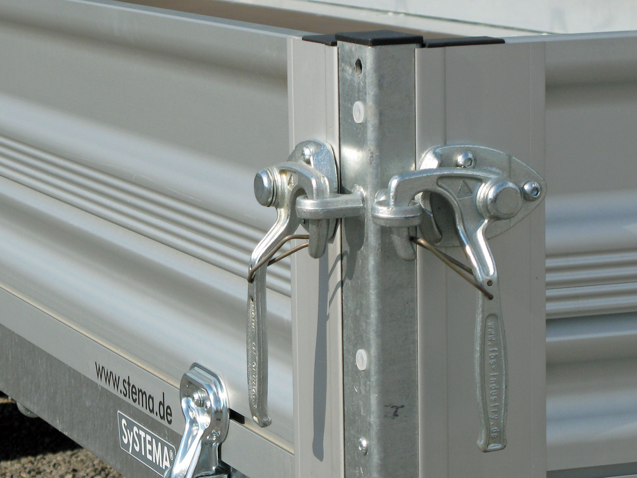 st25706031_stema_sh_o2_35-62-222_auffahrpaket_9