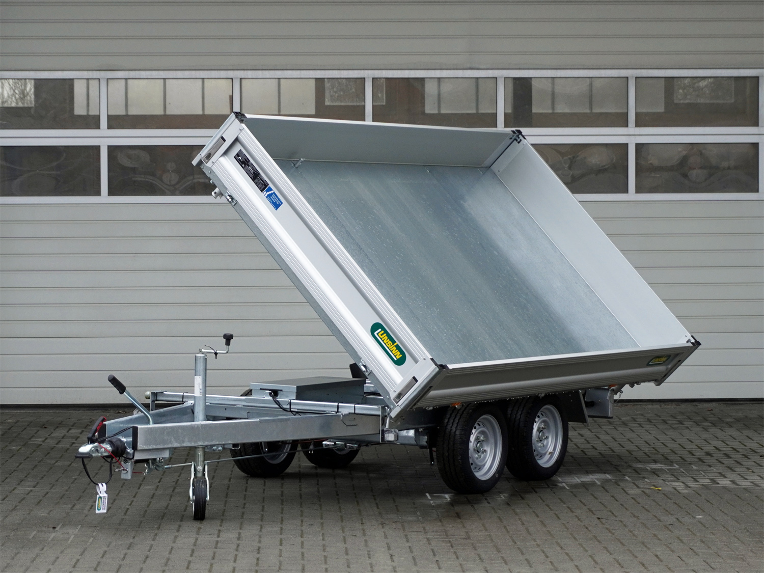 un606194_unsinn_web__dk_3017-26-13_e_pumpe_1