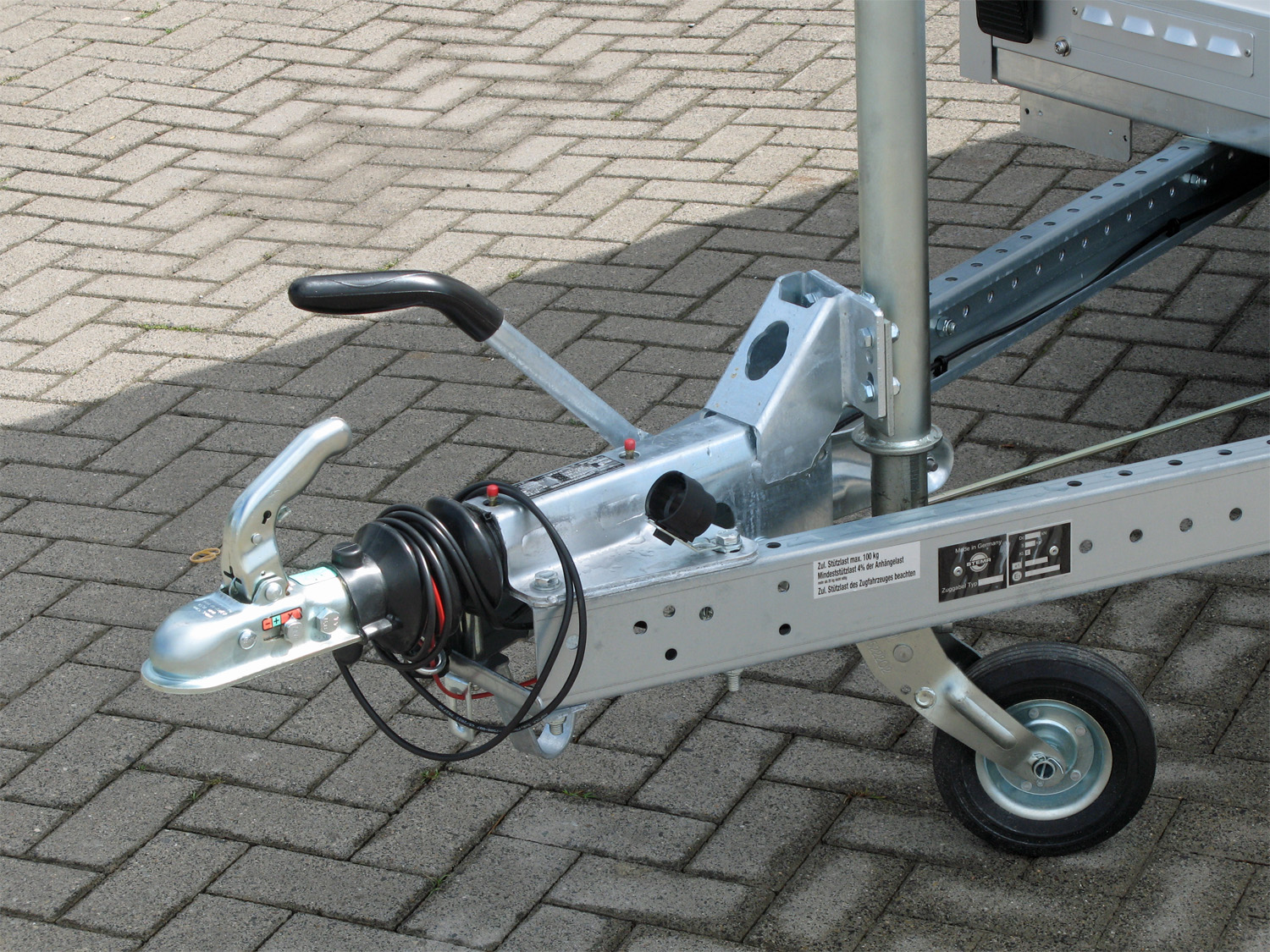 st26133064_stema_p-box_stpk_o2_18-30-181p152_12