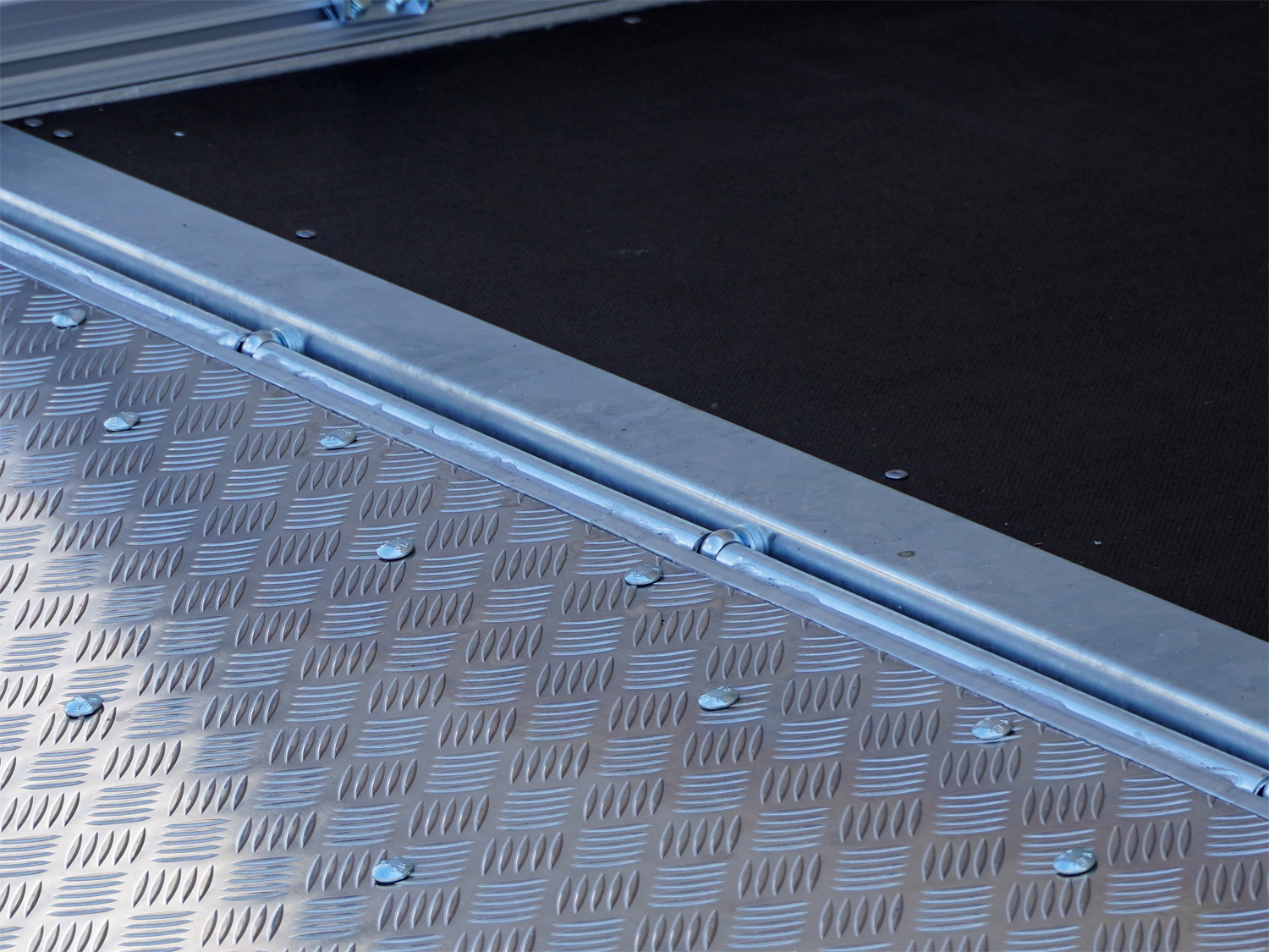 st26147064_stema_p-box_stpk_o2_27-30-182p181_8