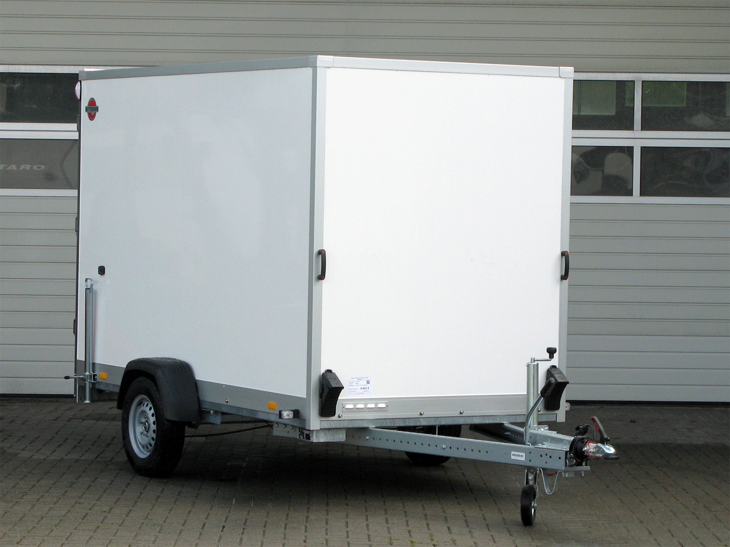 st26133062_stema_p-box_stpk_o2_18-30-181p152_3