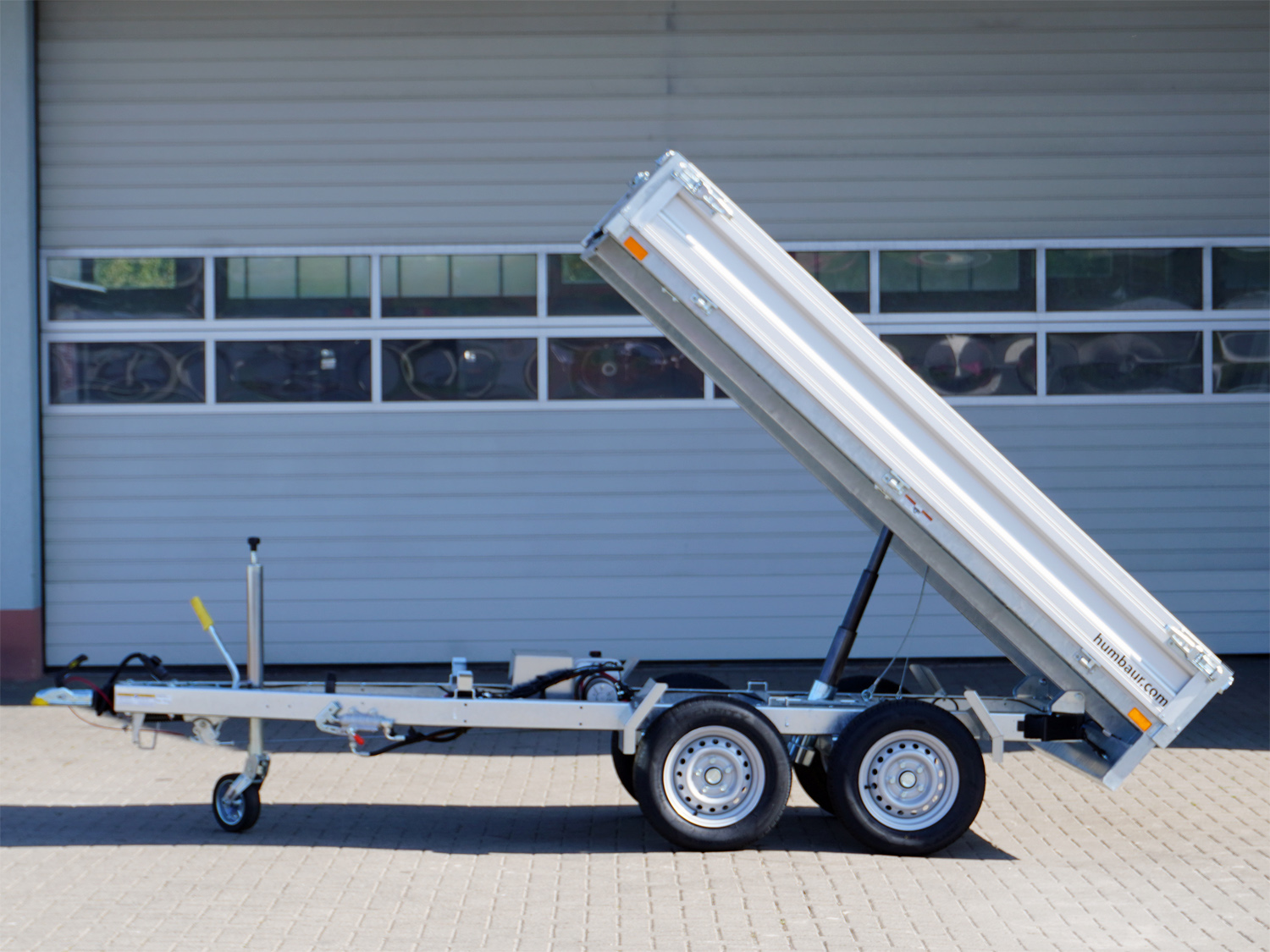 hu3052-e_humbaur_huk_202715_3