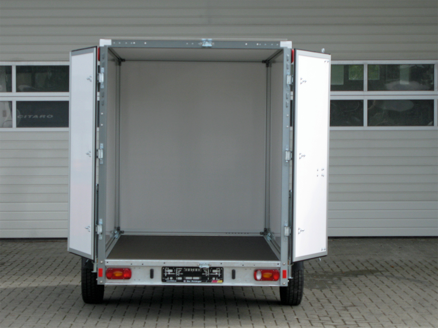 st26119062_stema_p-box_stpk_o2_13-25-181p152_6