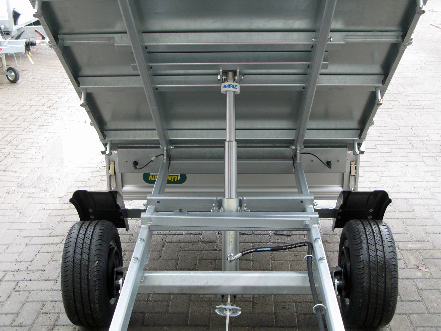 un524408-al_unsinn_web_30_hk_2315-13-10_7