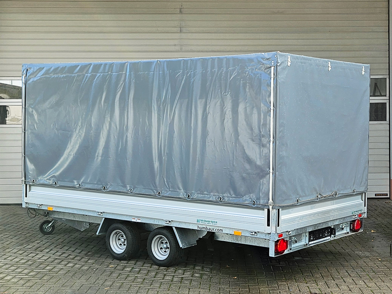 Humbaur Universal 3000