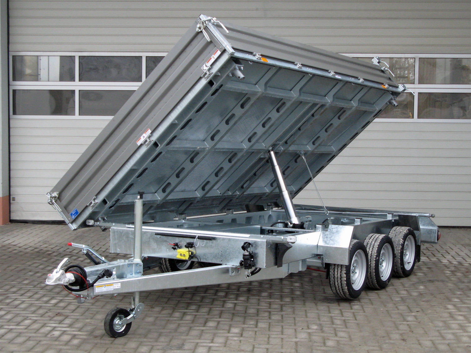 Humbaur HTK 3500.41 STAHL Tridem