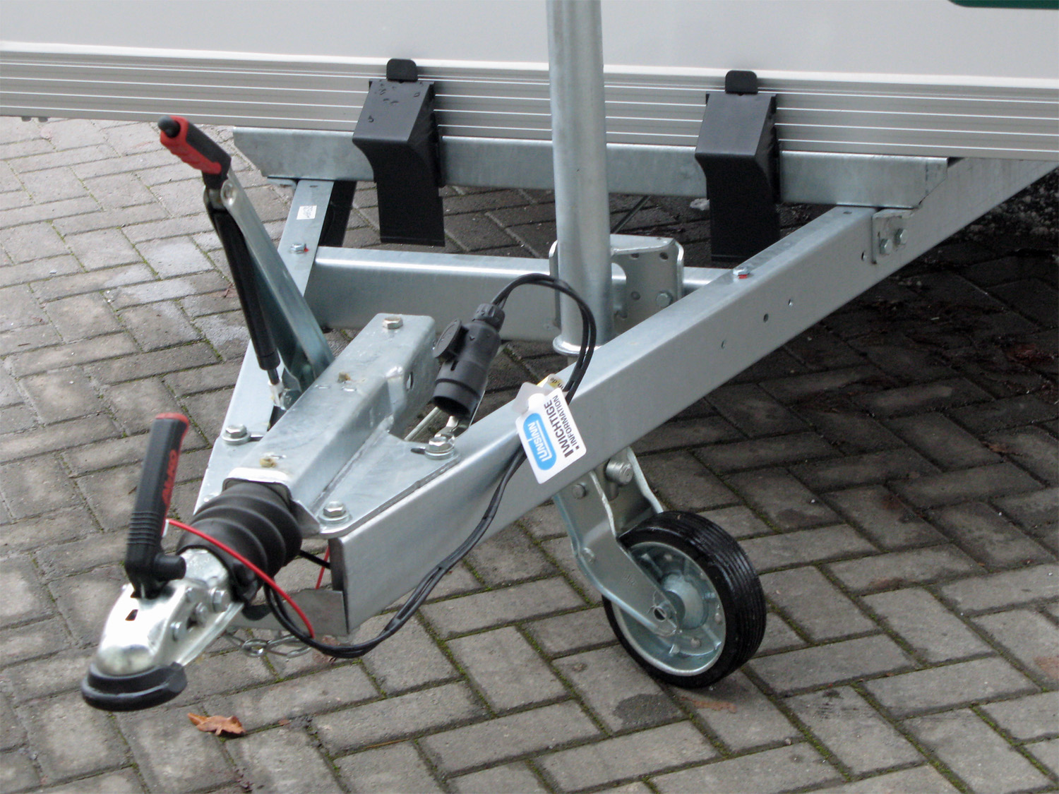 un523891_unsinn_uku_421719-26-14_12