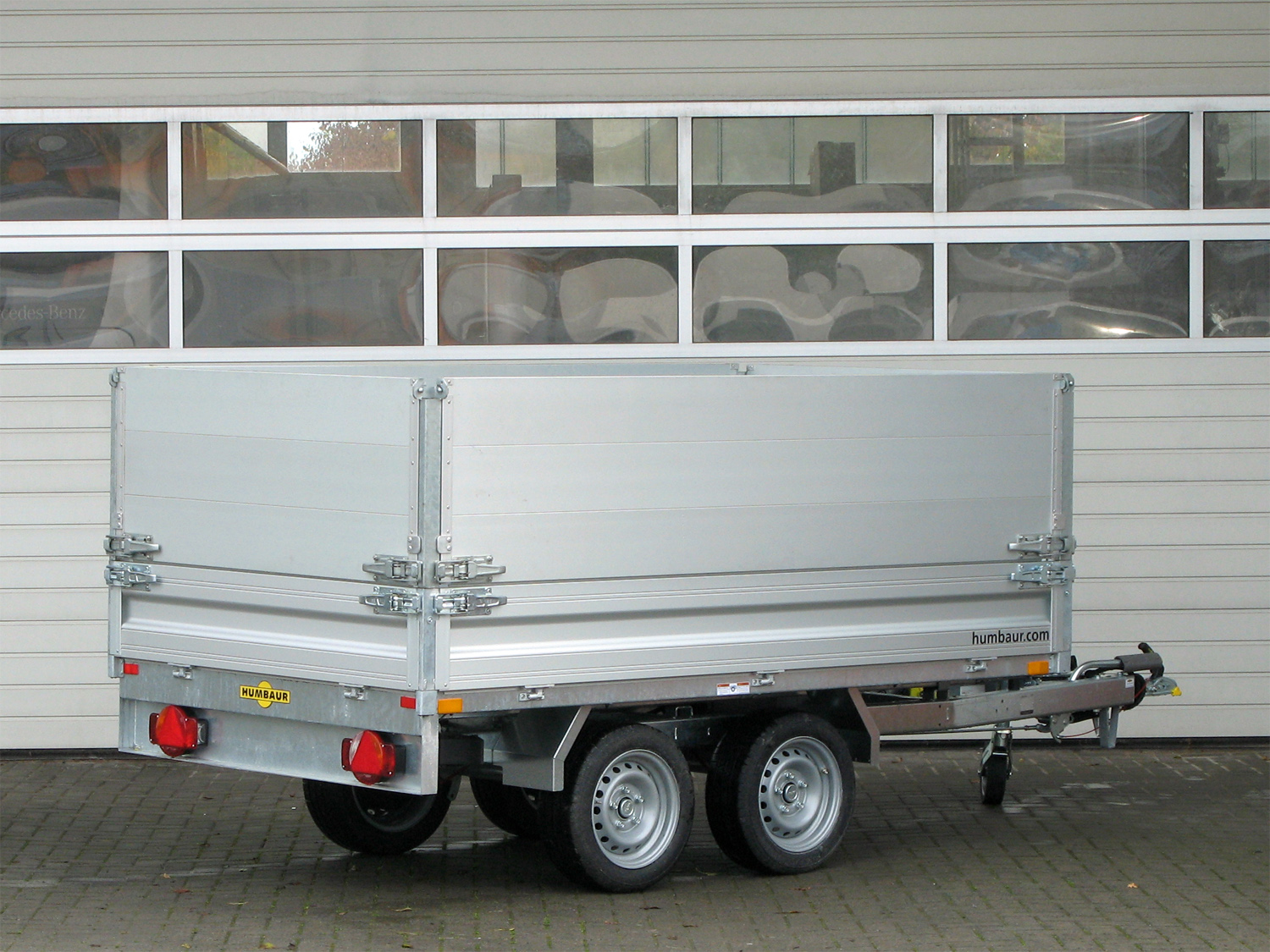 hu3059-e-bw_humbaur_huk_303117_3