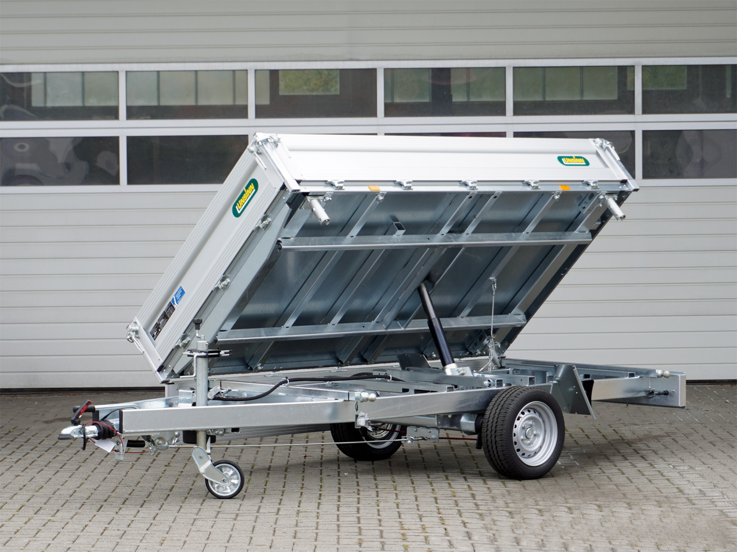 un14040_unsinn_udk_2715-18-13_1