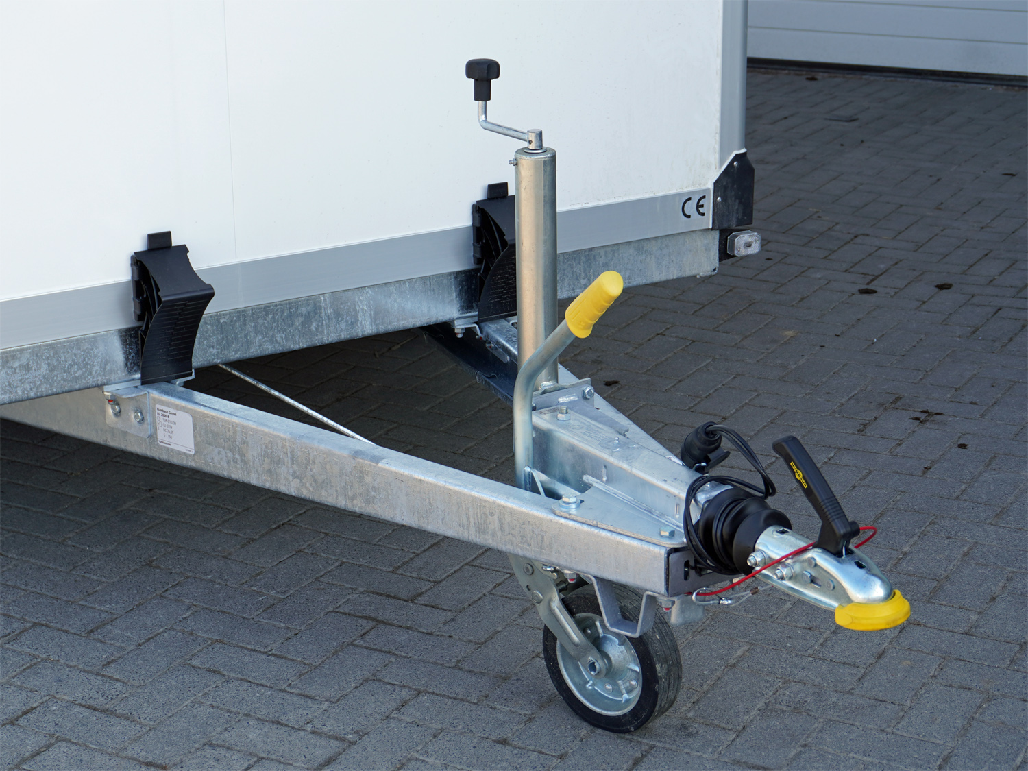 hu5351100_humbaur_hgk_25_32_18_-_21_pf60_deluxe_8