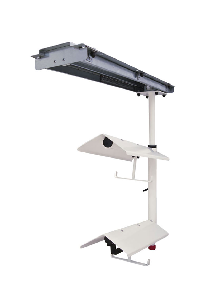 hu76100011__abschliessbare_sattelkammer_western_xanthos_mit_ausziehbarem_sattelhalter_mit_steigbuegel-_und_trensenhalter_futtertroegen__spiegel_staunetz_innenbeleuchtung_schaufel_und_besen_1