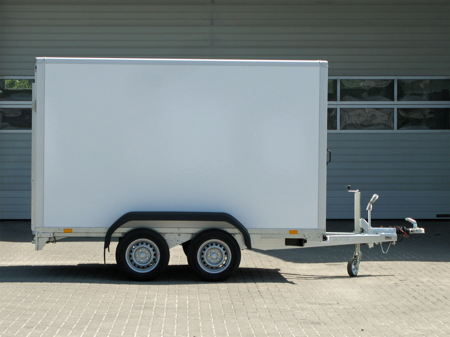 sago-306-154-180-2000-2-r-gr_saris_go_306_154_180_2000_2_rampe_2