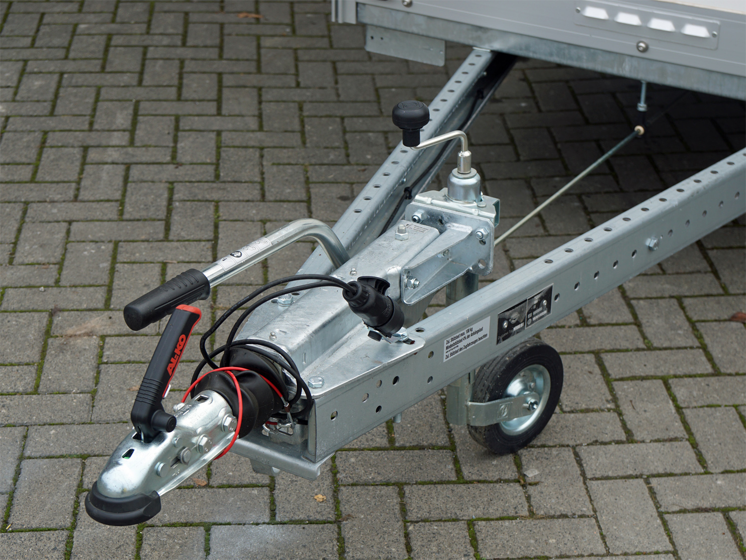 st26116061_stema_p-box_stpk_o2_15-25-131p151_11