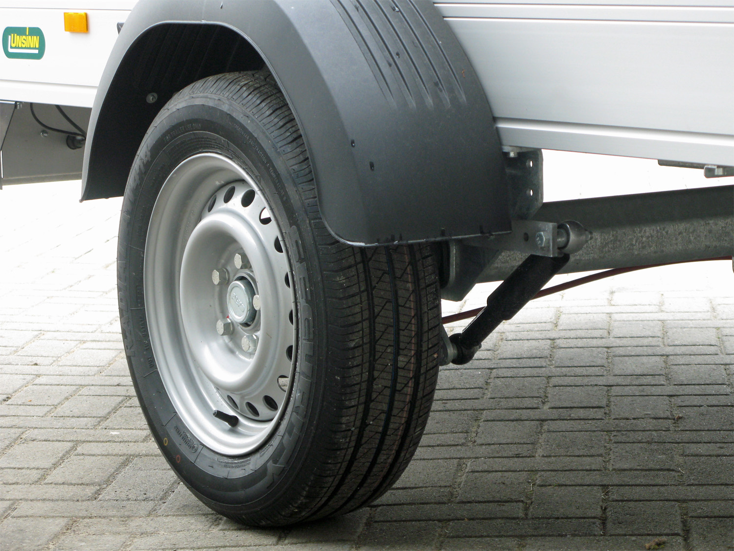 un518386-plus_unsinn_ut_2512-13-14__plus_4