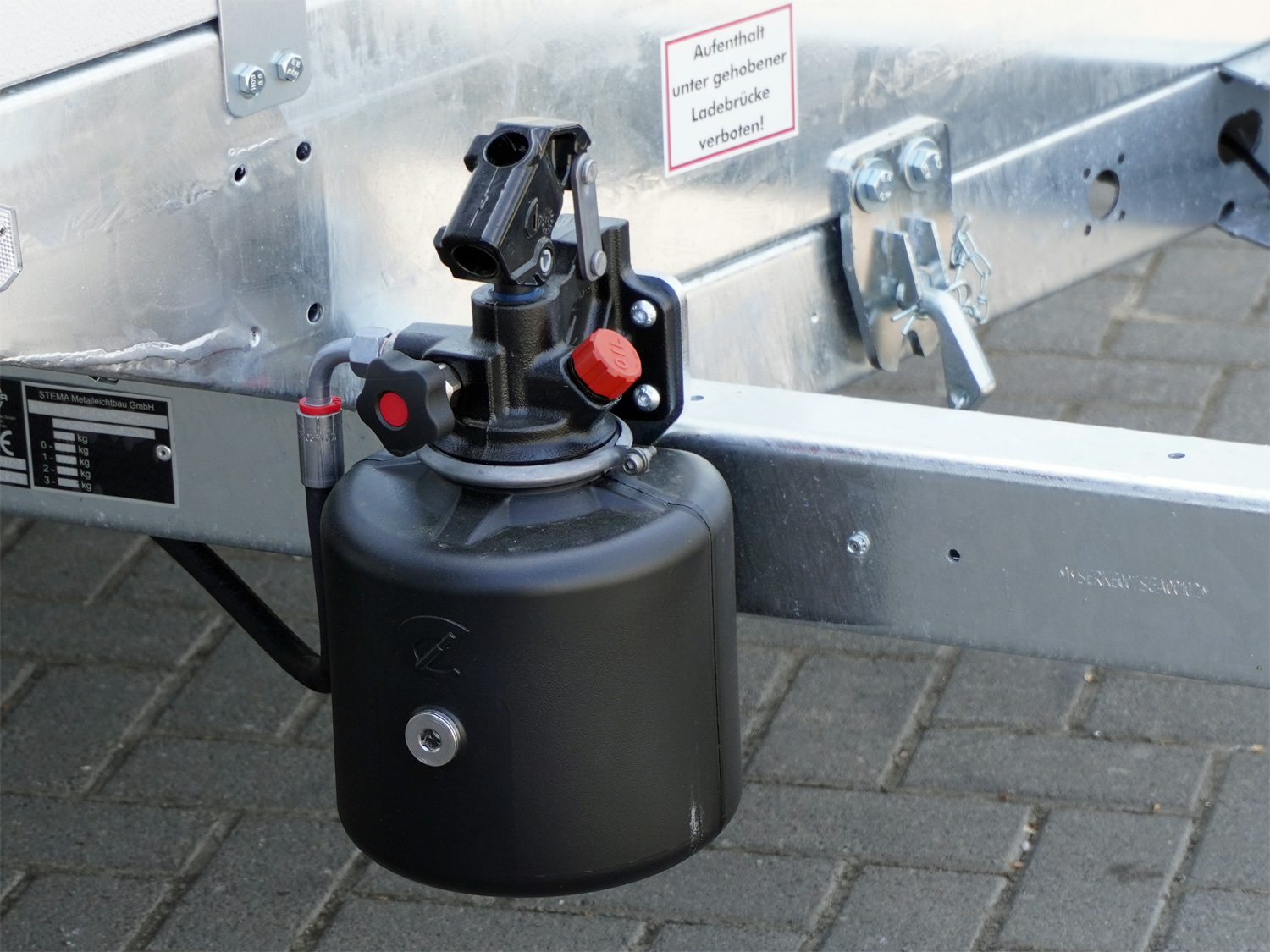 st25810010_stema_rke_o2_27-27-152_10