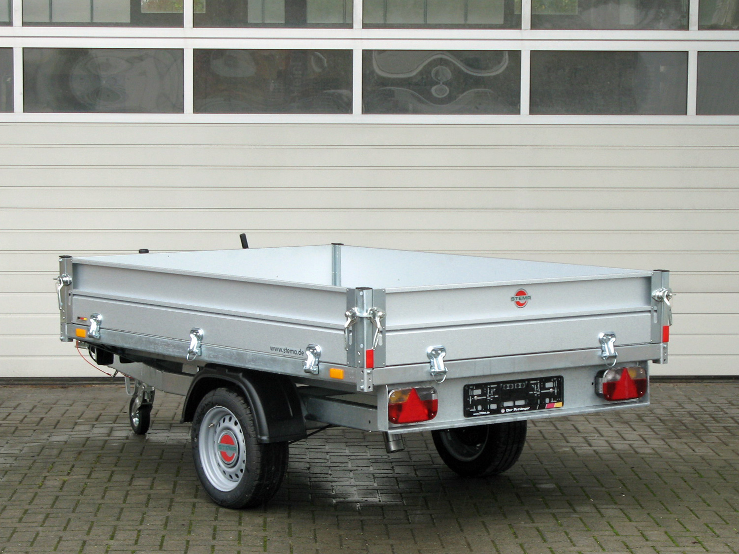 st25806010_stema_rke_o2_13-27-151_5