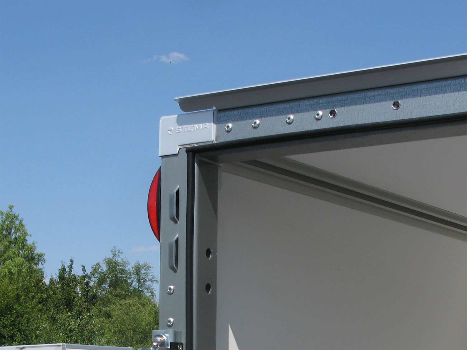 st26120064_stema_p-box_stpk_o2_15-25-181p152_14