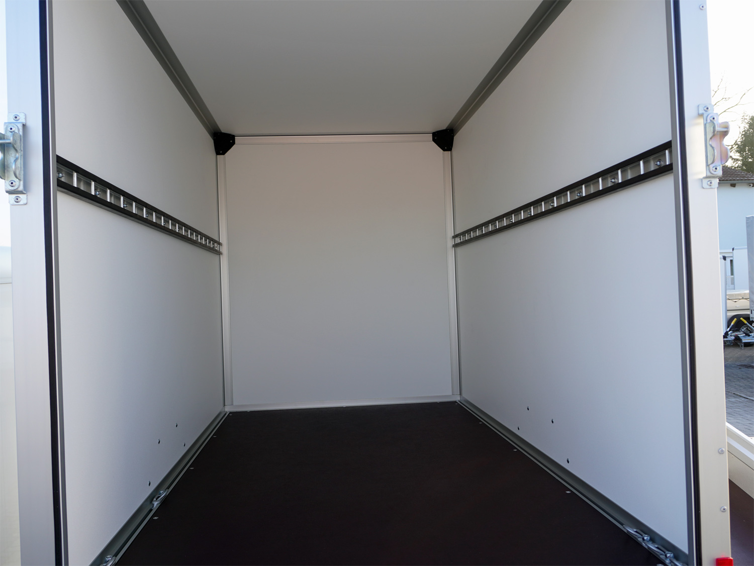 hu5290-r-rsd_humbaur_hk_132513-15p_flexzurr_5