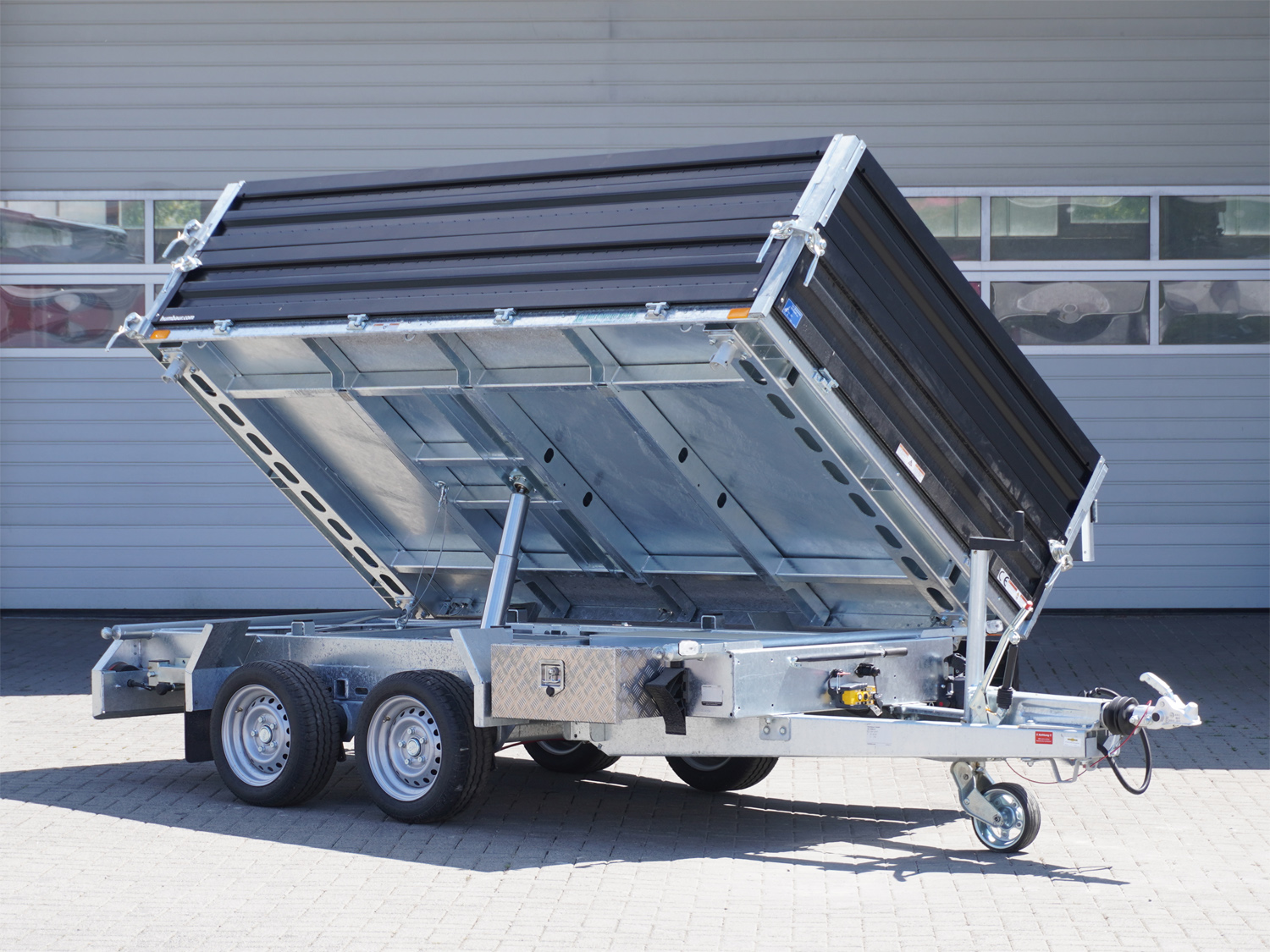 hu3017-3-ra-bw_humbaur_htk_350031_stahl_1