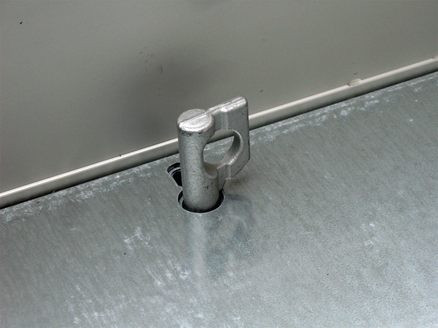 un608386_unsinn_uhk_2715-15-13_10