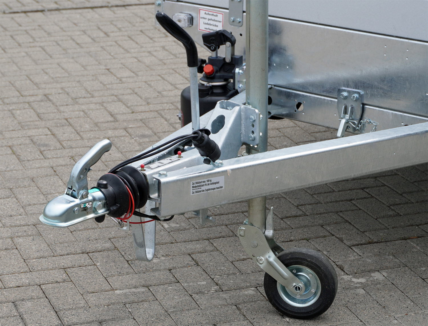 st25808210_stema_rke_o2_18-27-151_9