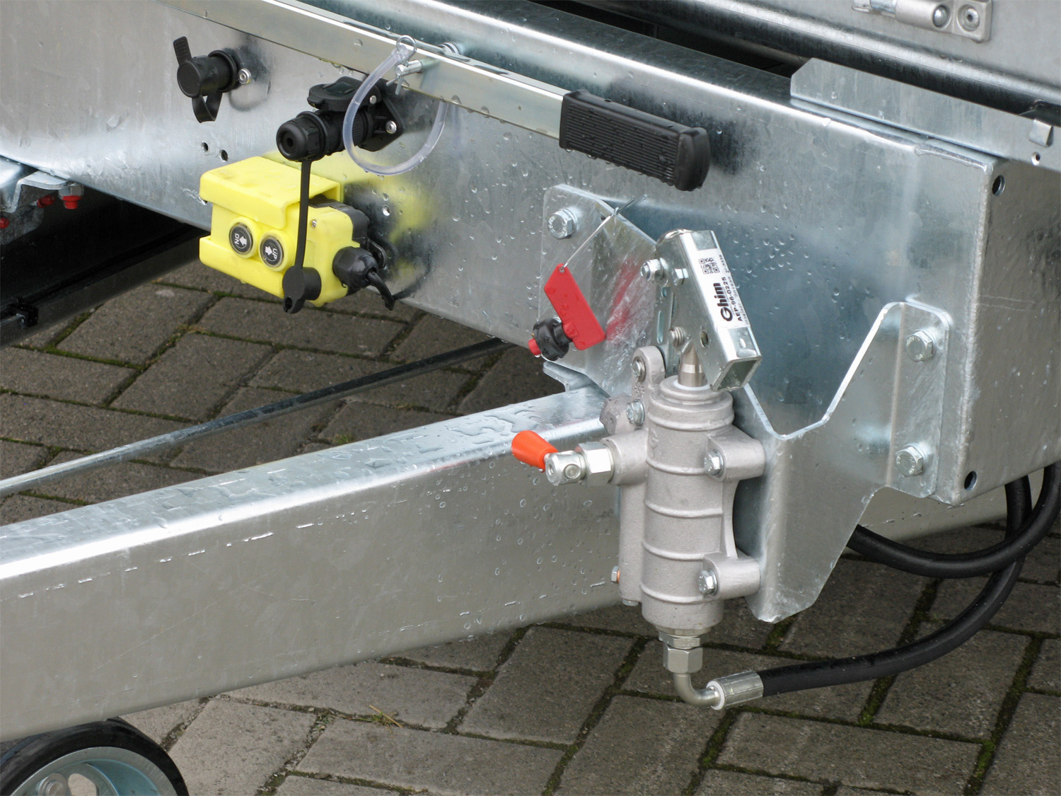 hu3048-e_humbaur_htk_270027_stahl_fuhrmann-bw_7