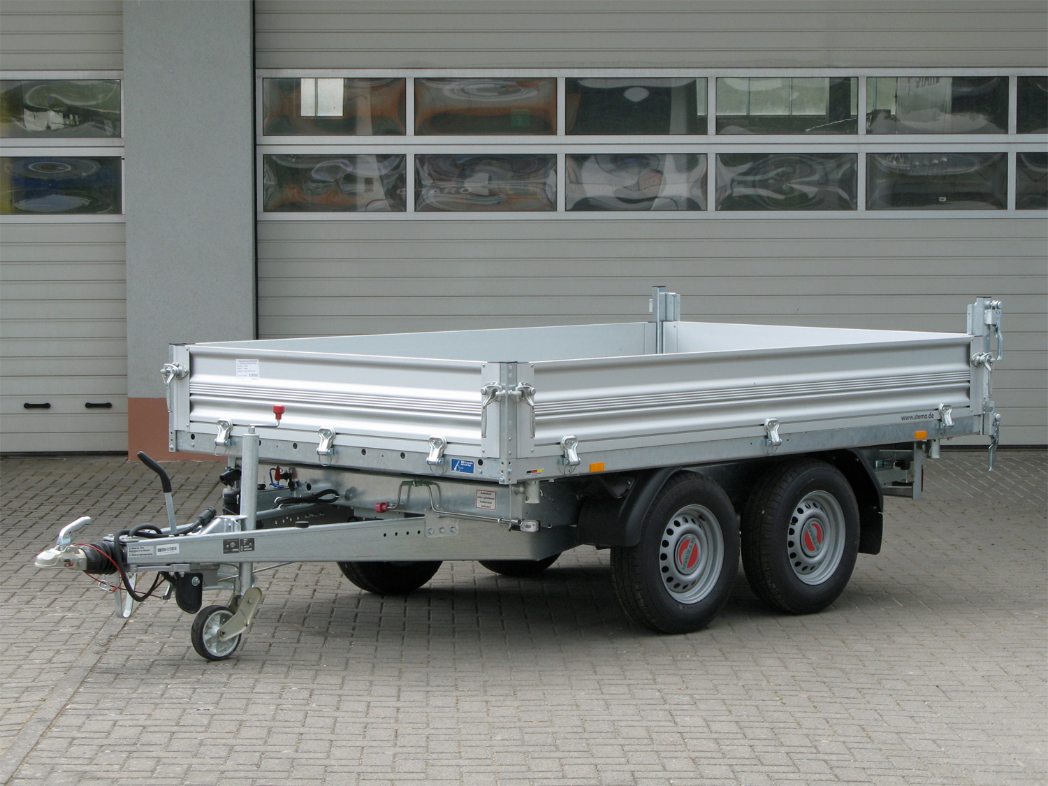 st25929020_stema_shdk_35-36-182b_trius_alu_5