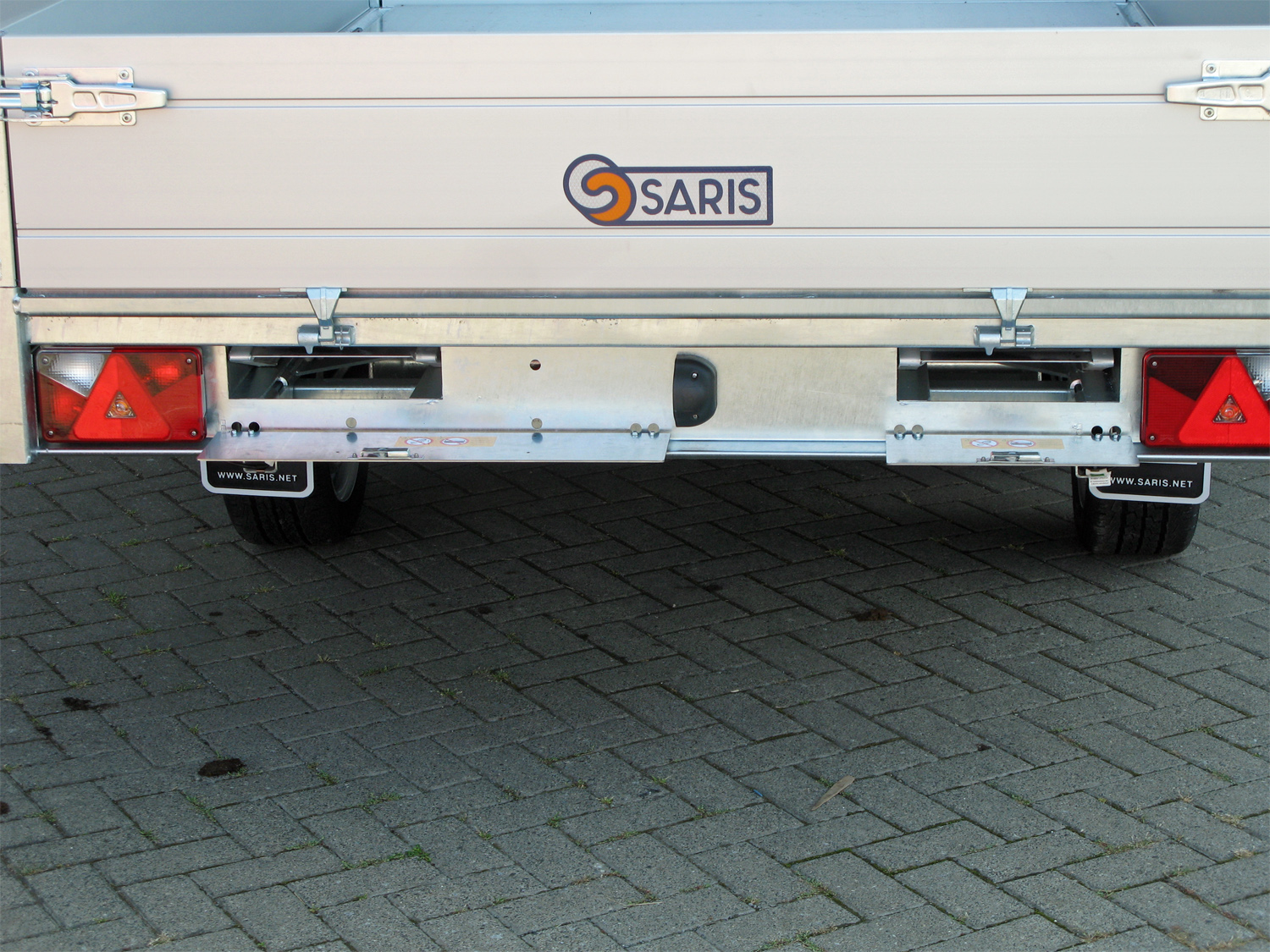 sak1-276-150-2700-2-e35_saris_k1_276_150_2700_2_e35_12