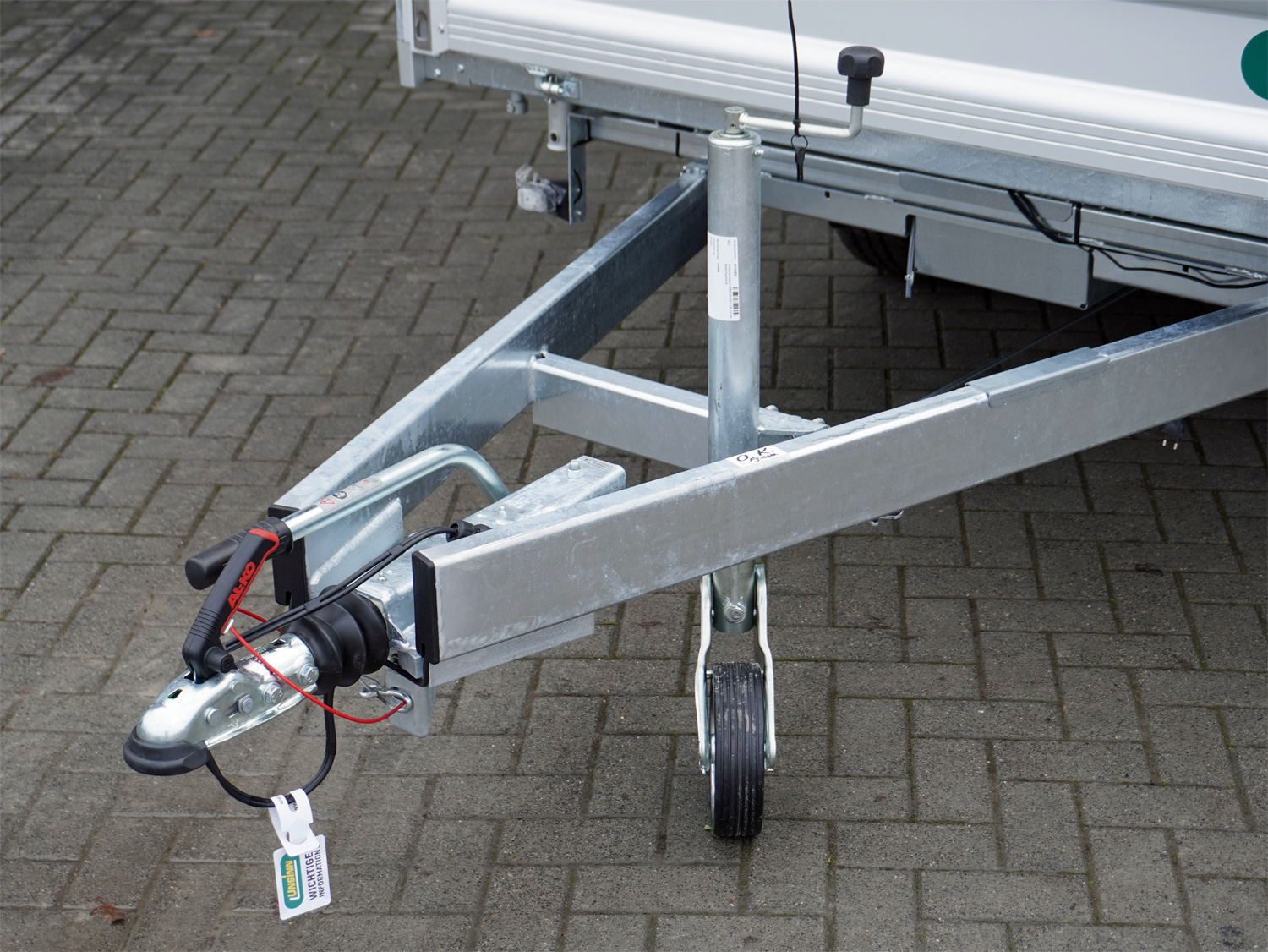 un606194_unsinn_web__dk_3017-26-13_e_pumpe_6