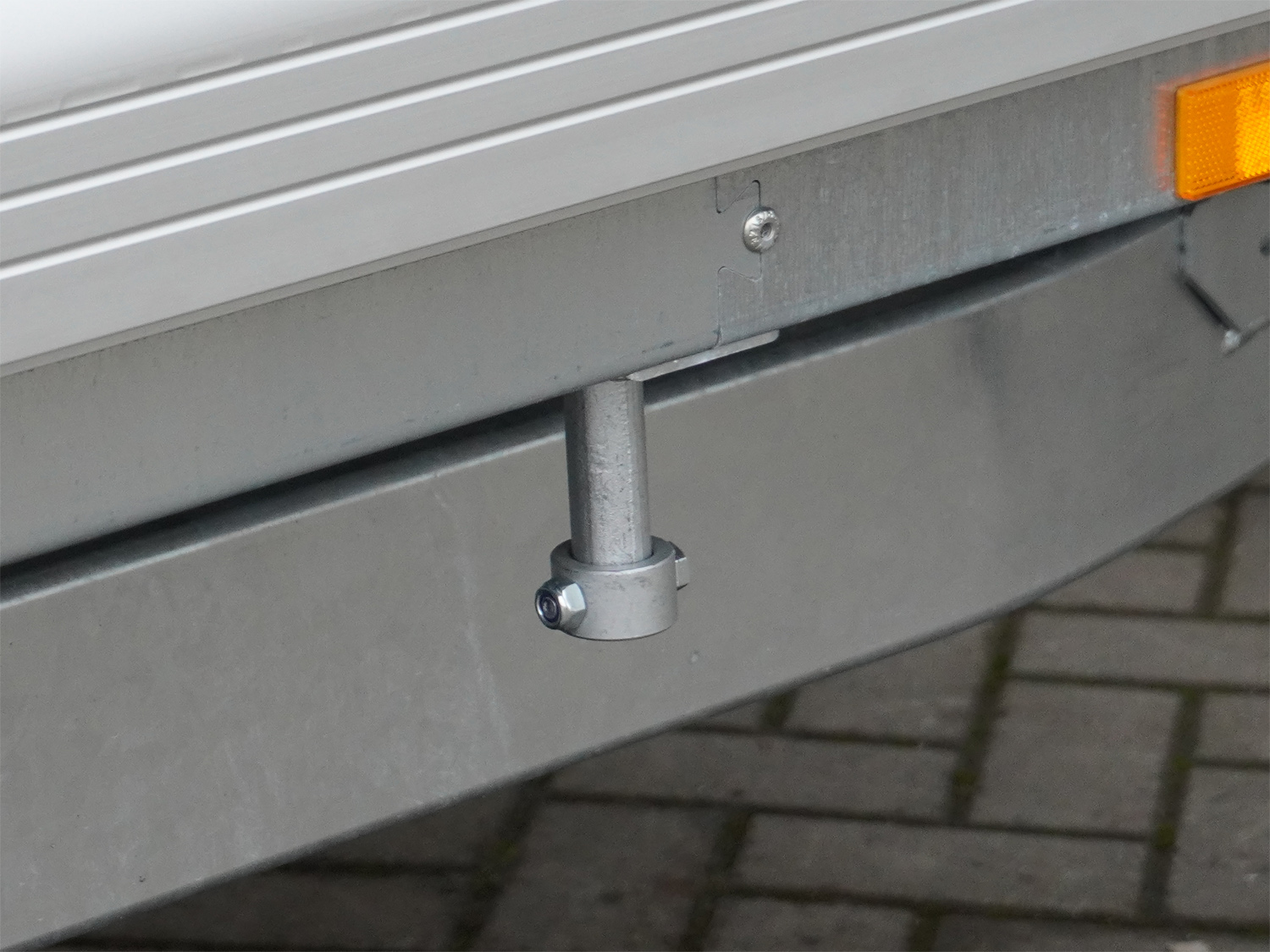 un606194_unsinn_web__dk_3017-26-13_e_pumpe_11