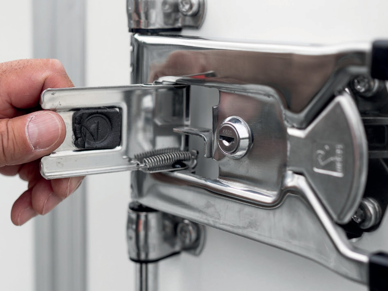 st24281080_stema_s-box_stpk_o2_30-30-182s202_10