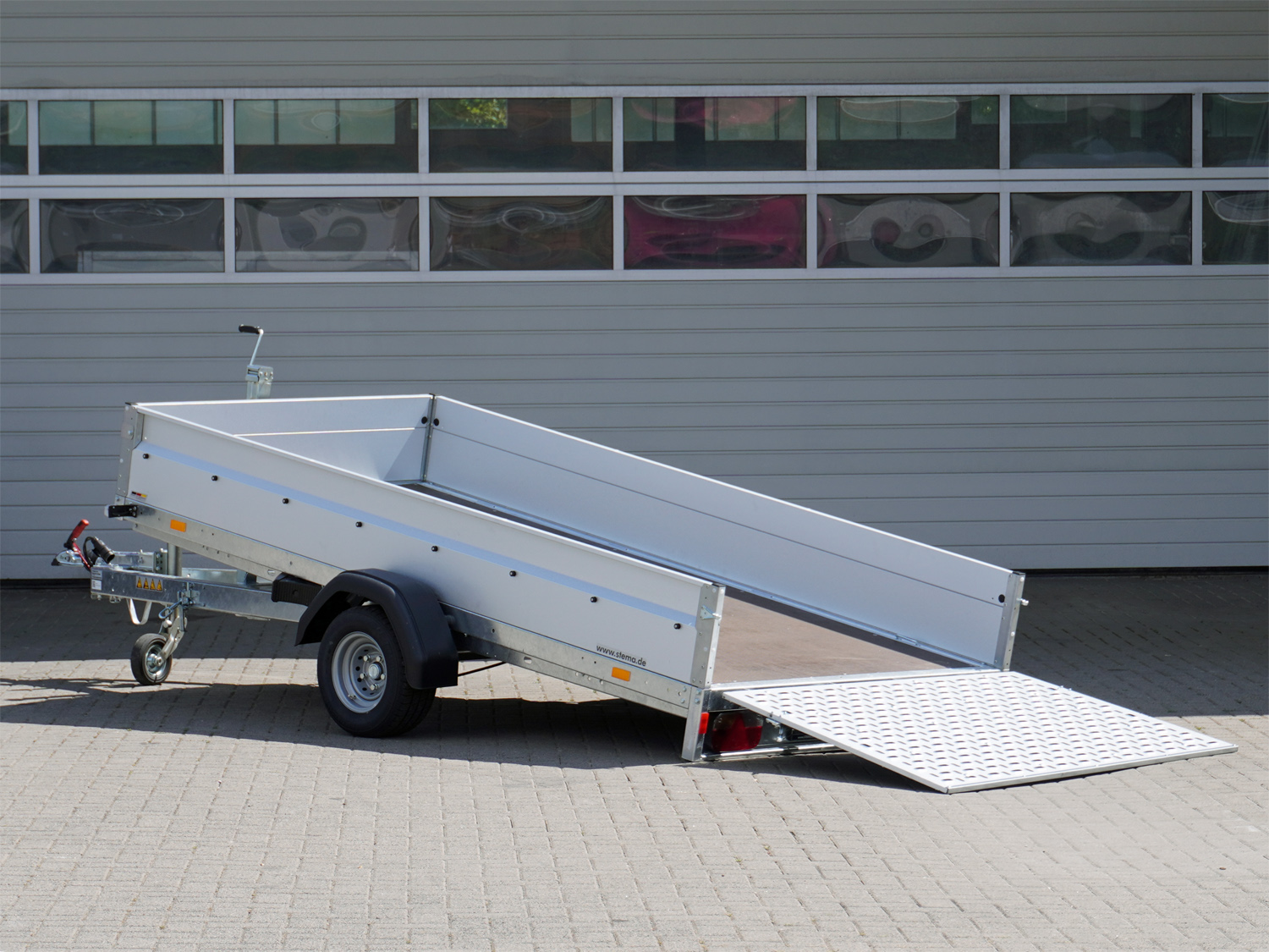 st24251001_stema_mut_o2_18-30-151_4