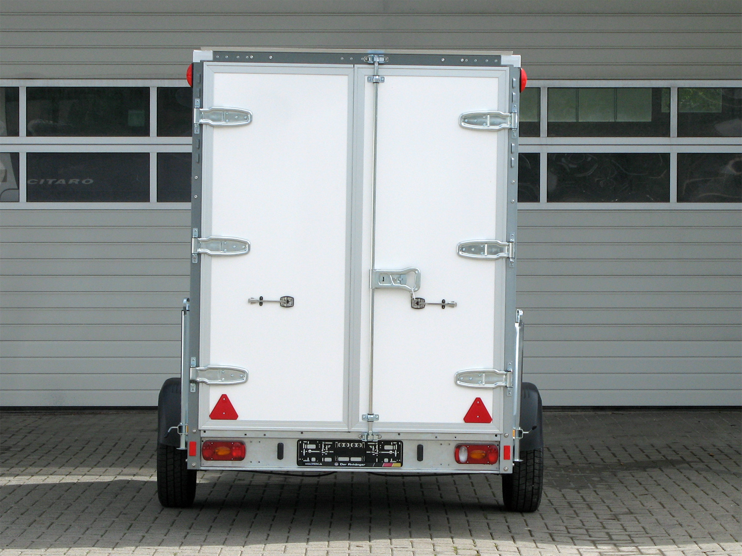 st26119062_stema_p-box_stpk_o2_13-25-181p152_5