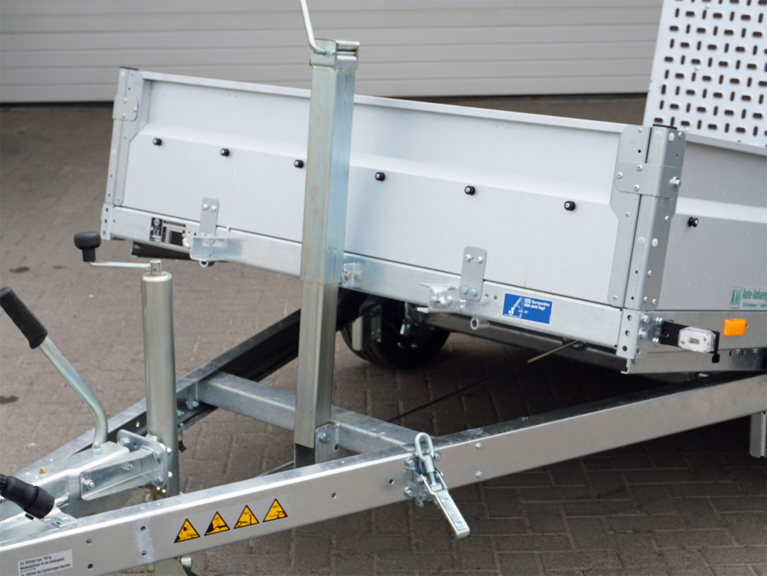 st24267001_stema_mut_o2_15-25-151_8