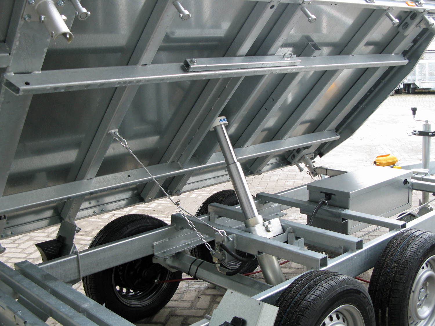 un11115_unsinn_udk_2715-26-13_10