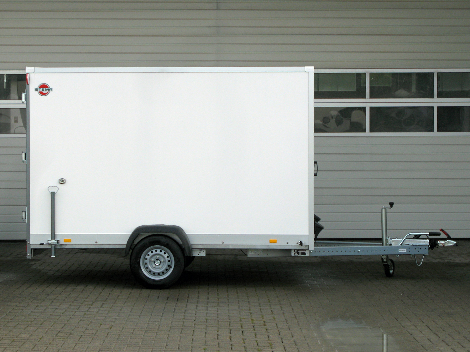 st26117062_stema_p-box_stpk_o2_13-25-181p182_2