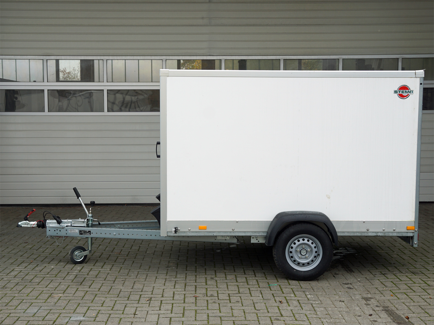 st26116061_stema_p-box_stpk_o2_15-25-131p151_2