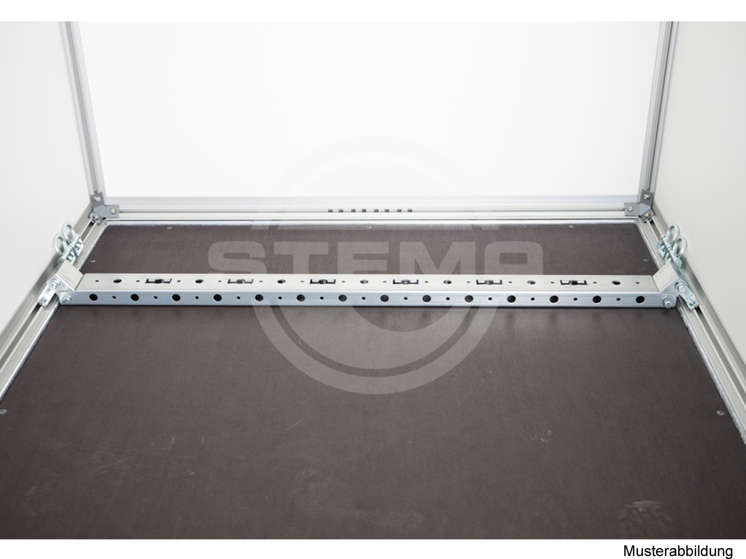 stzt171744_bodenprofil_fuer_kofferbreite_s-box_124m-p-box_132m_1