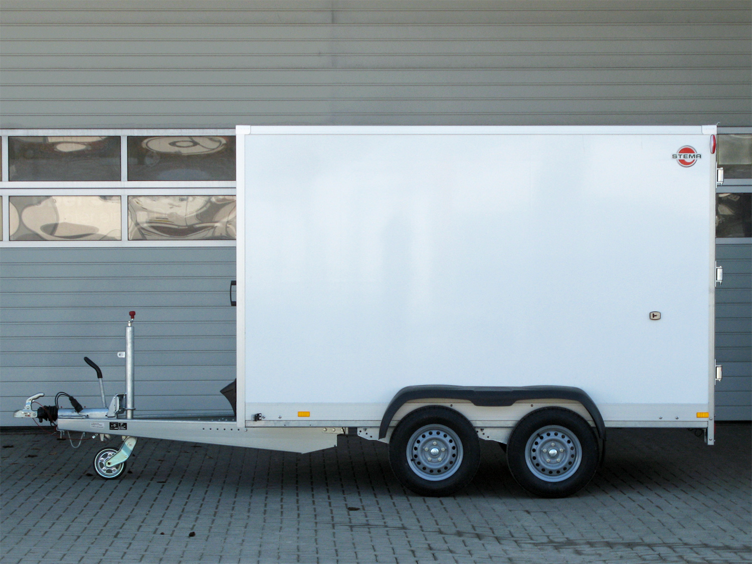 st26163062_stema_p-box_stpk_o2_35-46-182p202_2