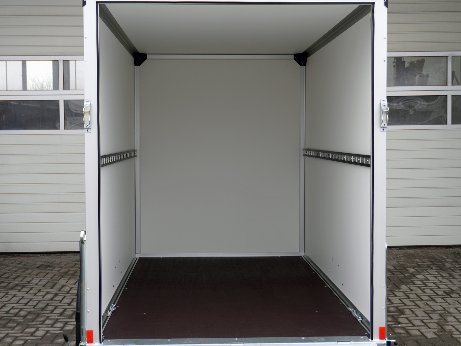 hu5292-r-rsd_humbaur_hk_133015-18p_flexzurr_5