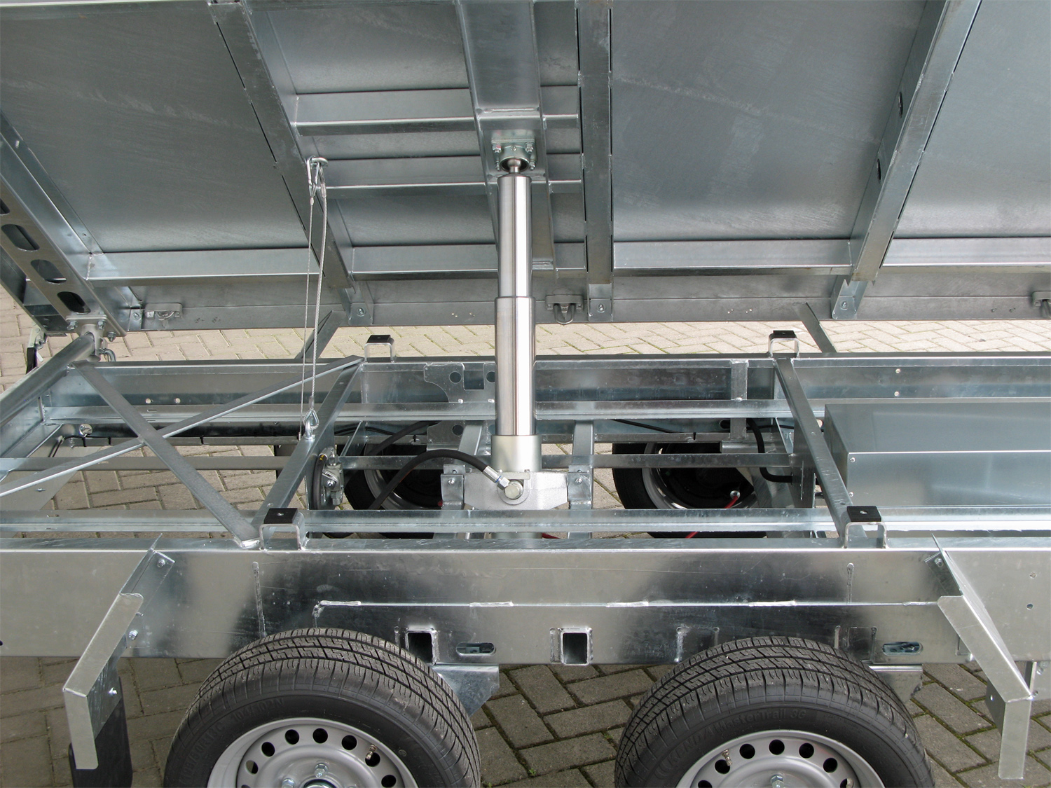 hu3048_humbaur_htk_270027_pro_steel_9