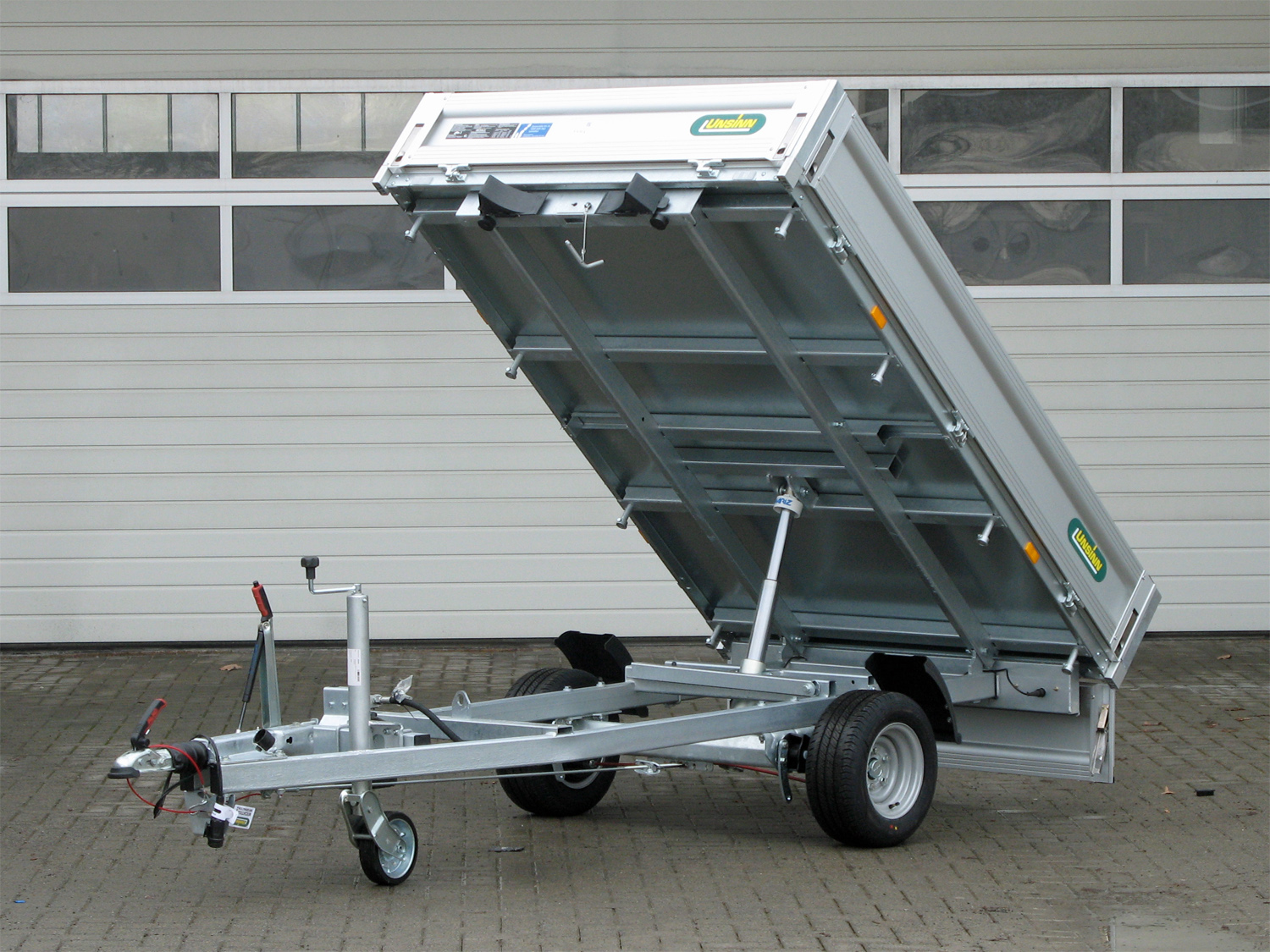 un524408-al_unsinn_web_30_hk_2315-13-10_3