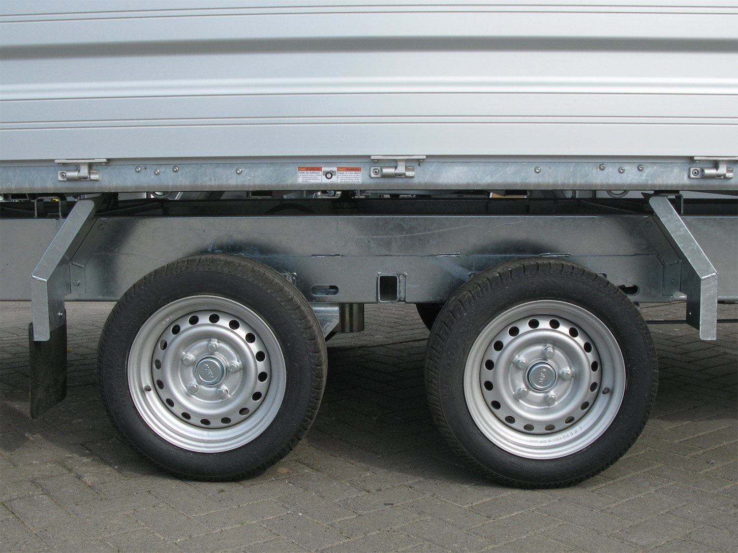 hu3017-1-ga-ra_humbaur_htk_350031_alu_profi_plus_8