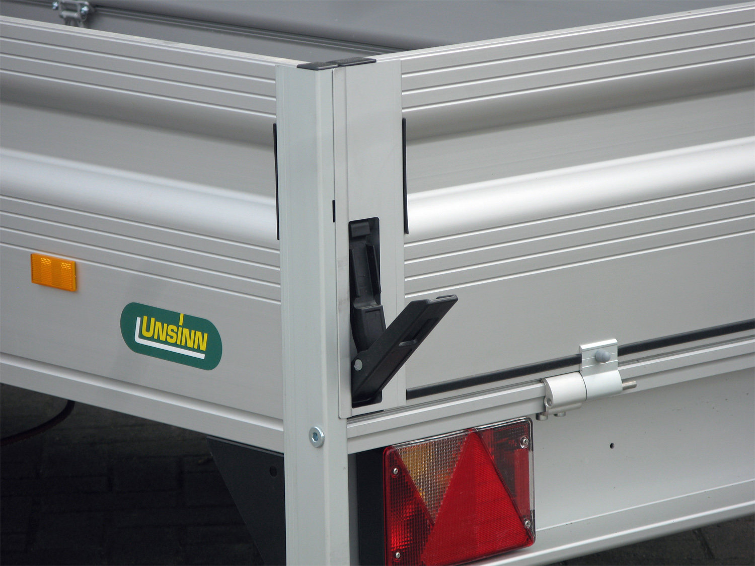 un518386-plus_unsinn_ut_2512-13-14__plus_7