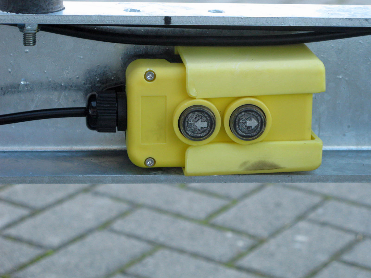 hu3059-e-bw_humbaur_huk_303117_8